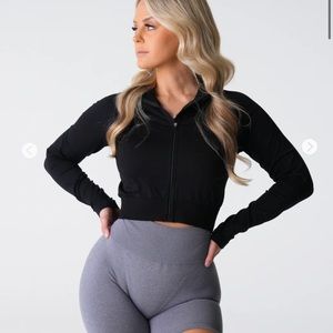 NVGTN Black Divine Seamless Zip Up
Size Medium